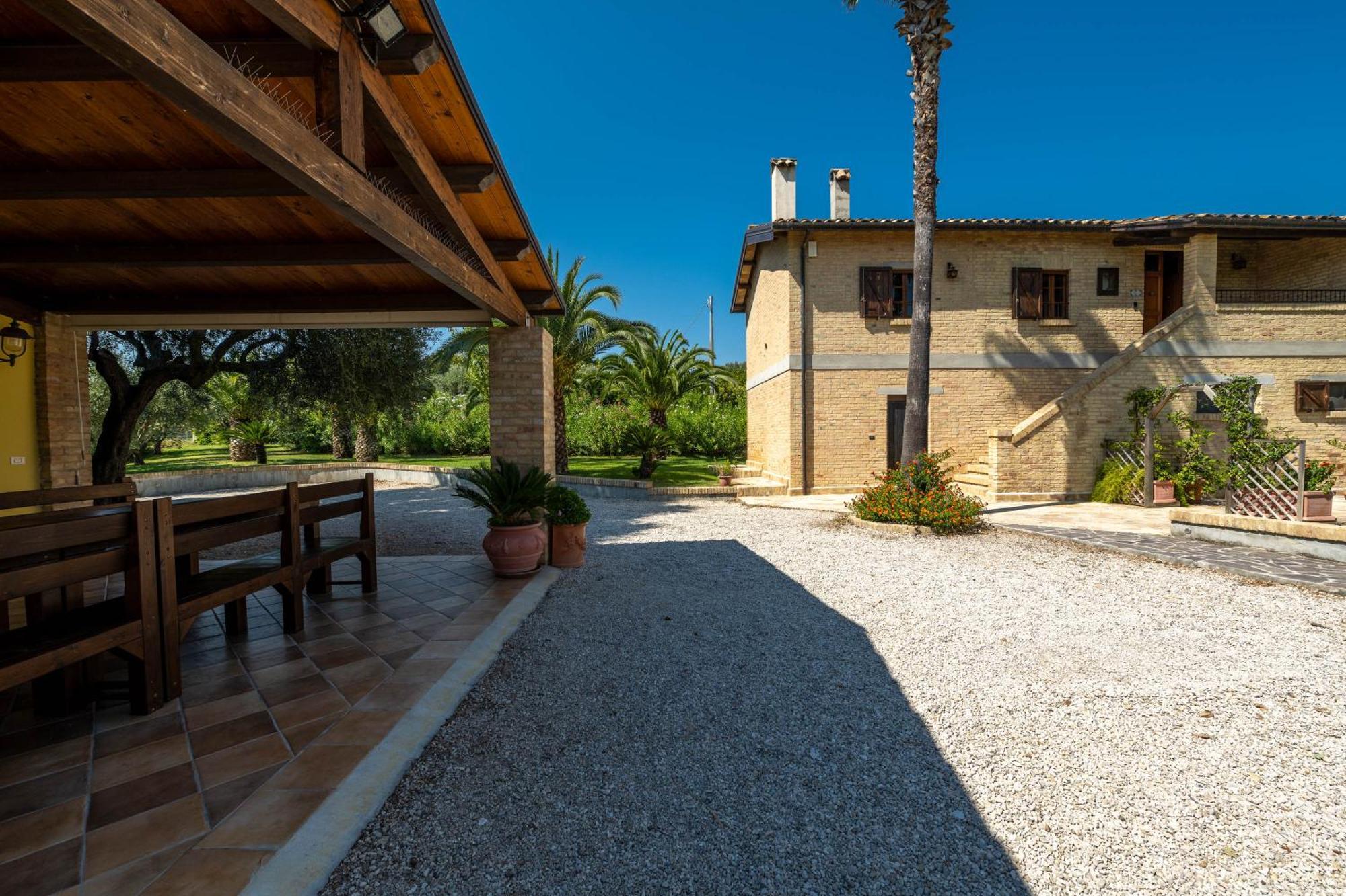 Villa Iulia - Vibra Controguerra ภายนอก รูปภาพ